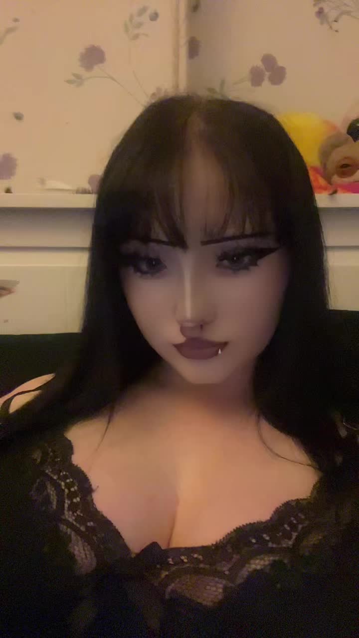@alexiislost
