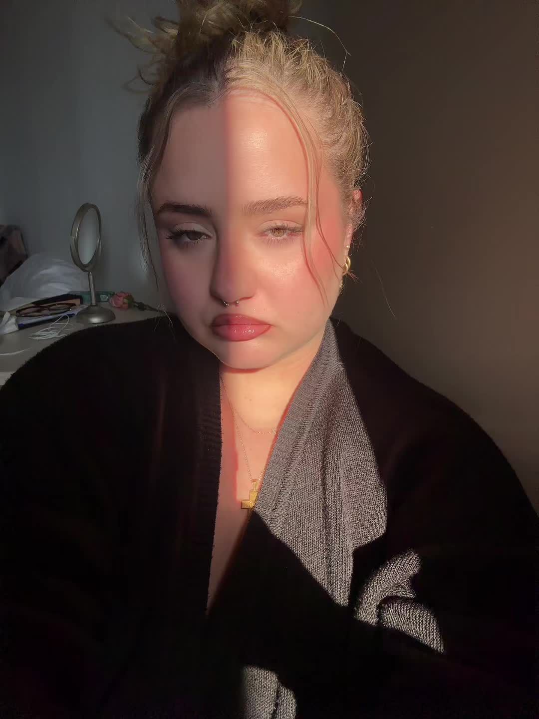 @𝒯𝒾𝓃𝒶