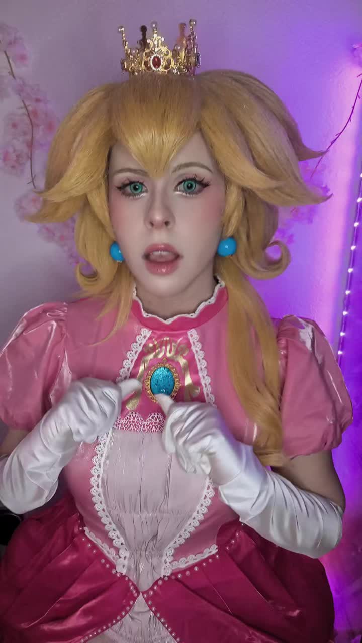 @AlinnaMoon 🌙