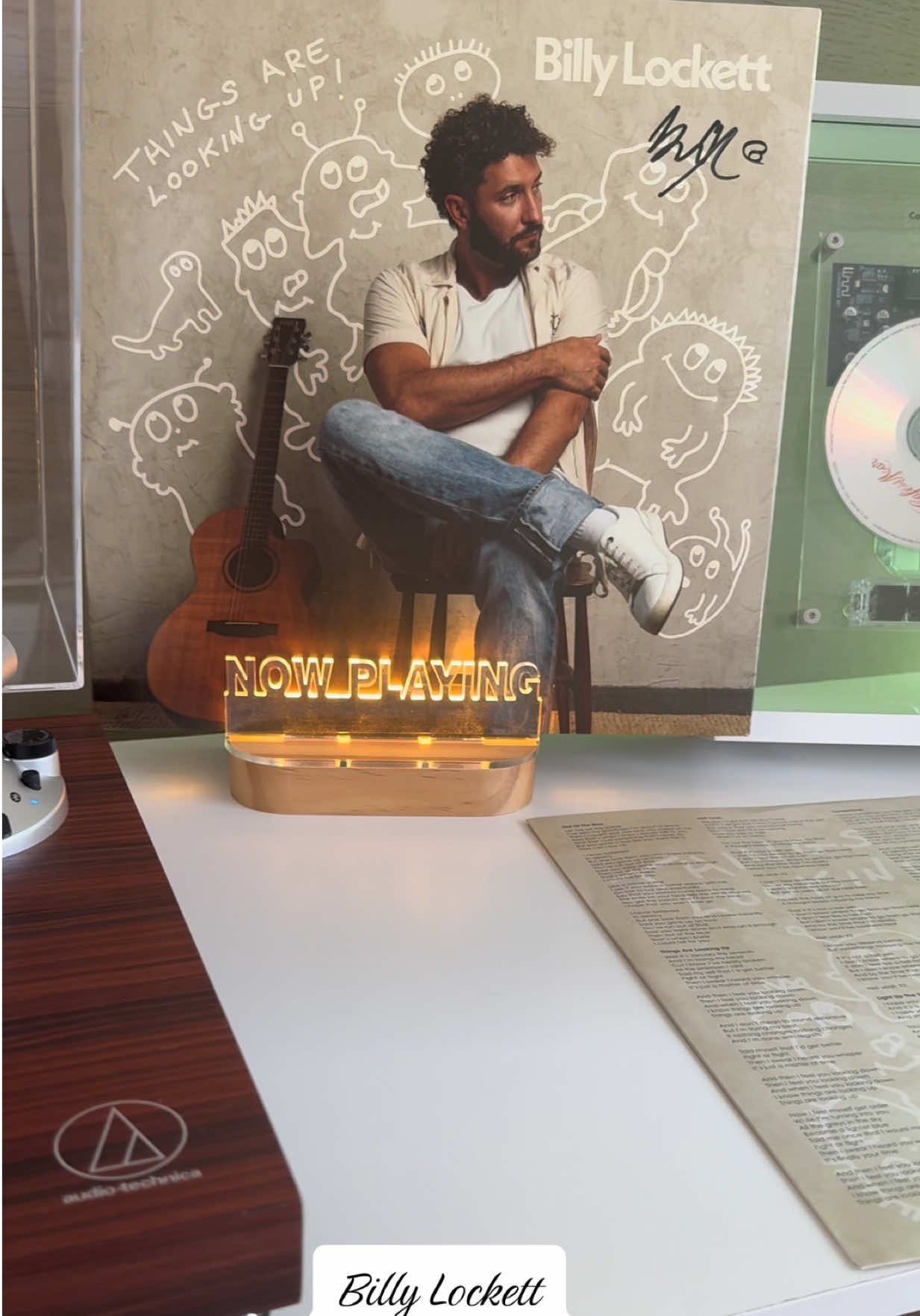 @vinyljohnyjo