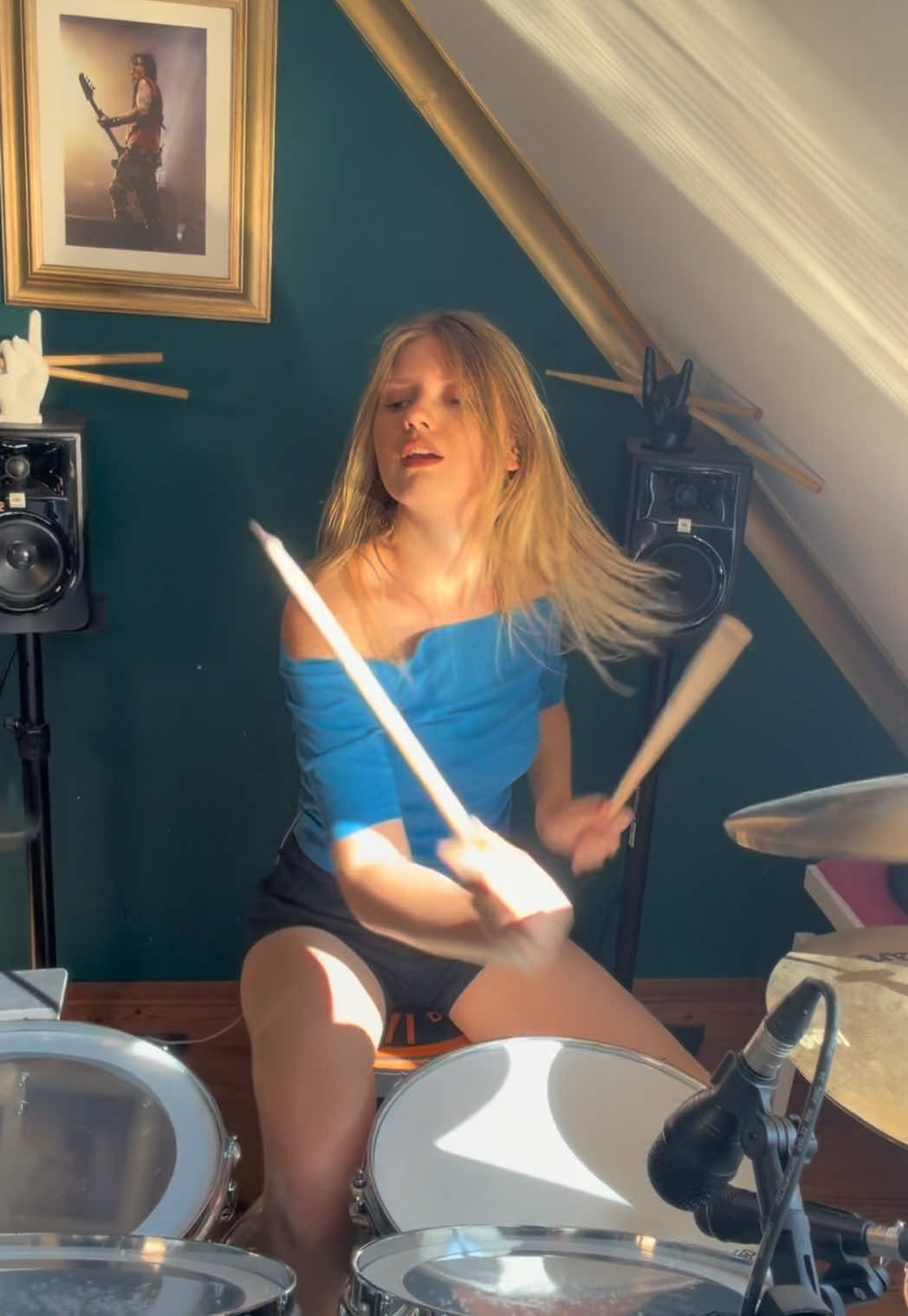 @HELI🥁