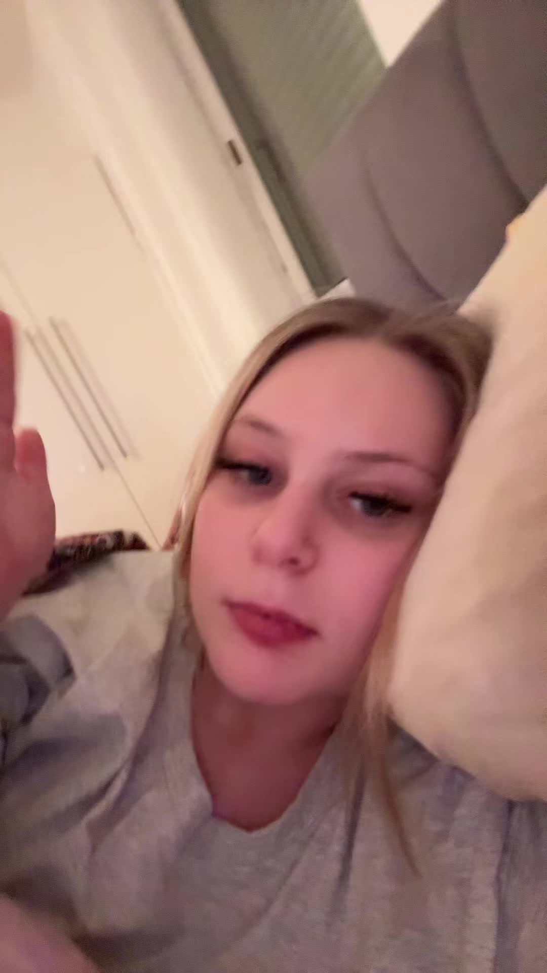 @𝒂𝒏𝒏𝒂🍒