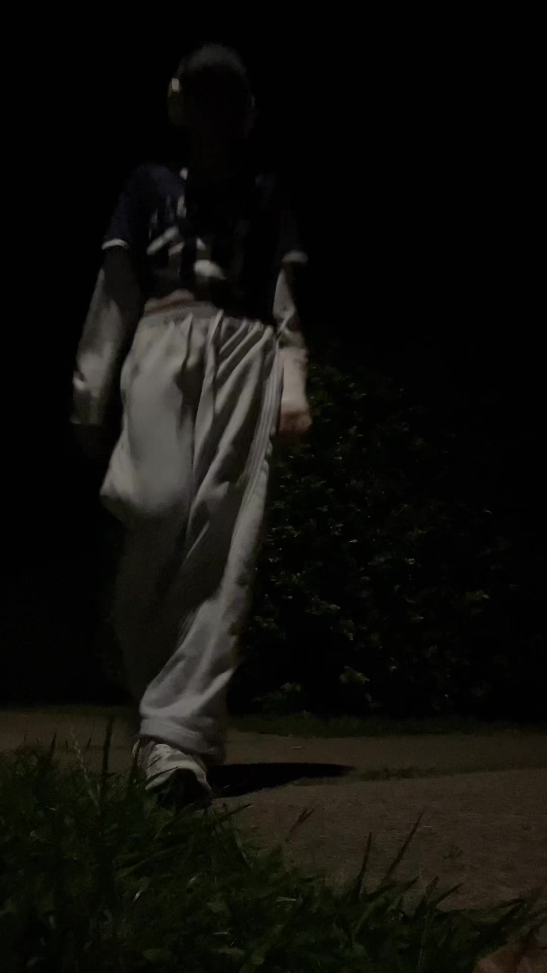 @s7y33