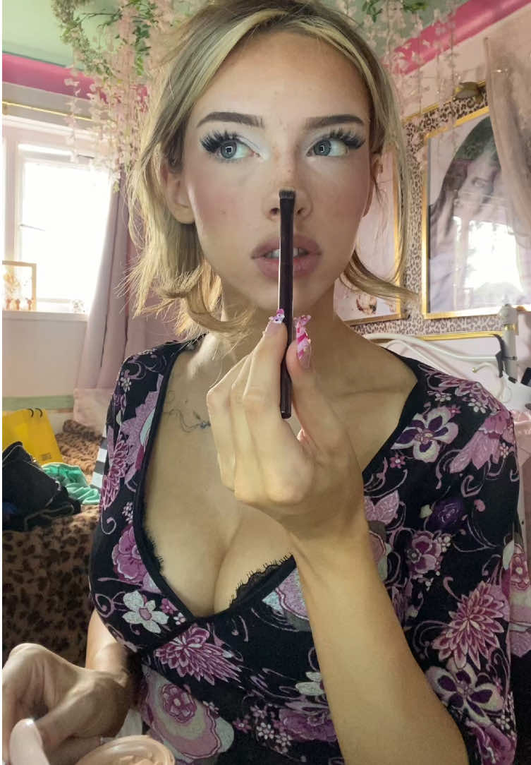 @𝙹𝚞𝚕𝚎𝚜 𝚁𝚑𝚘𝚍𝚎𝚜🦢