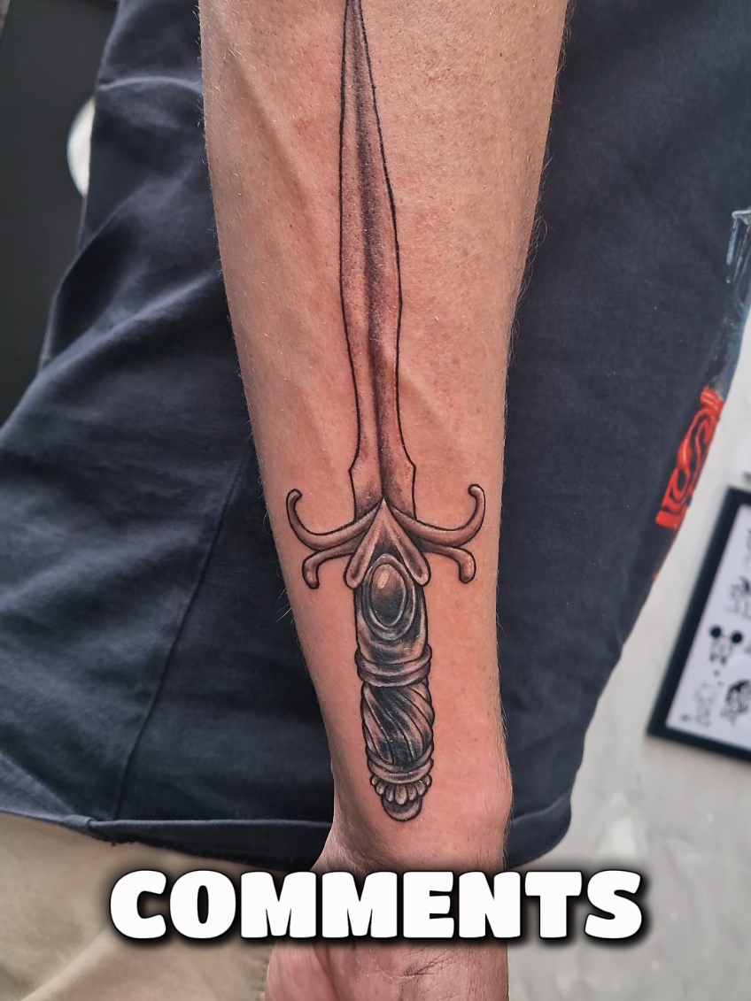 @Crying King Tattoos