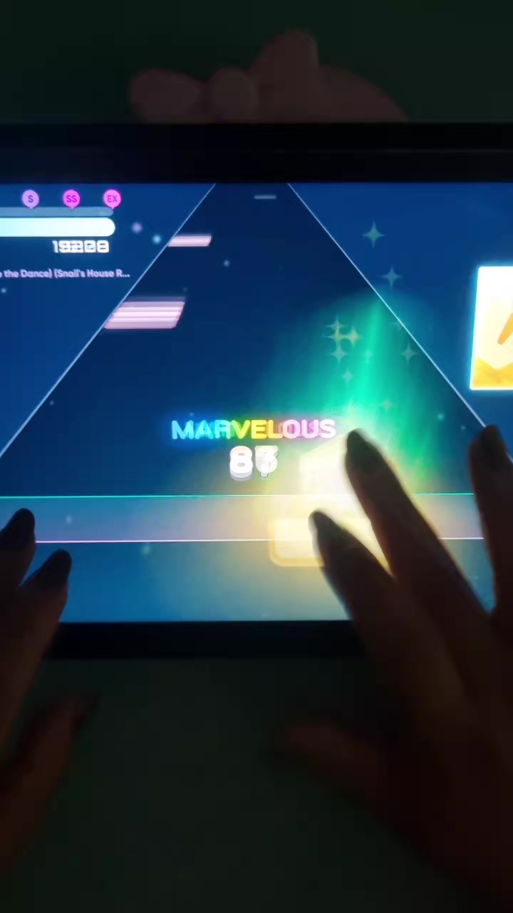 @Marii