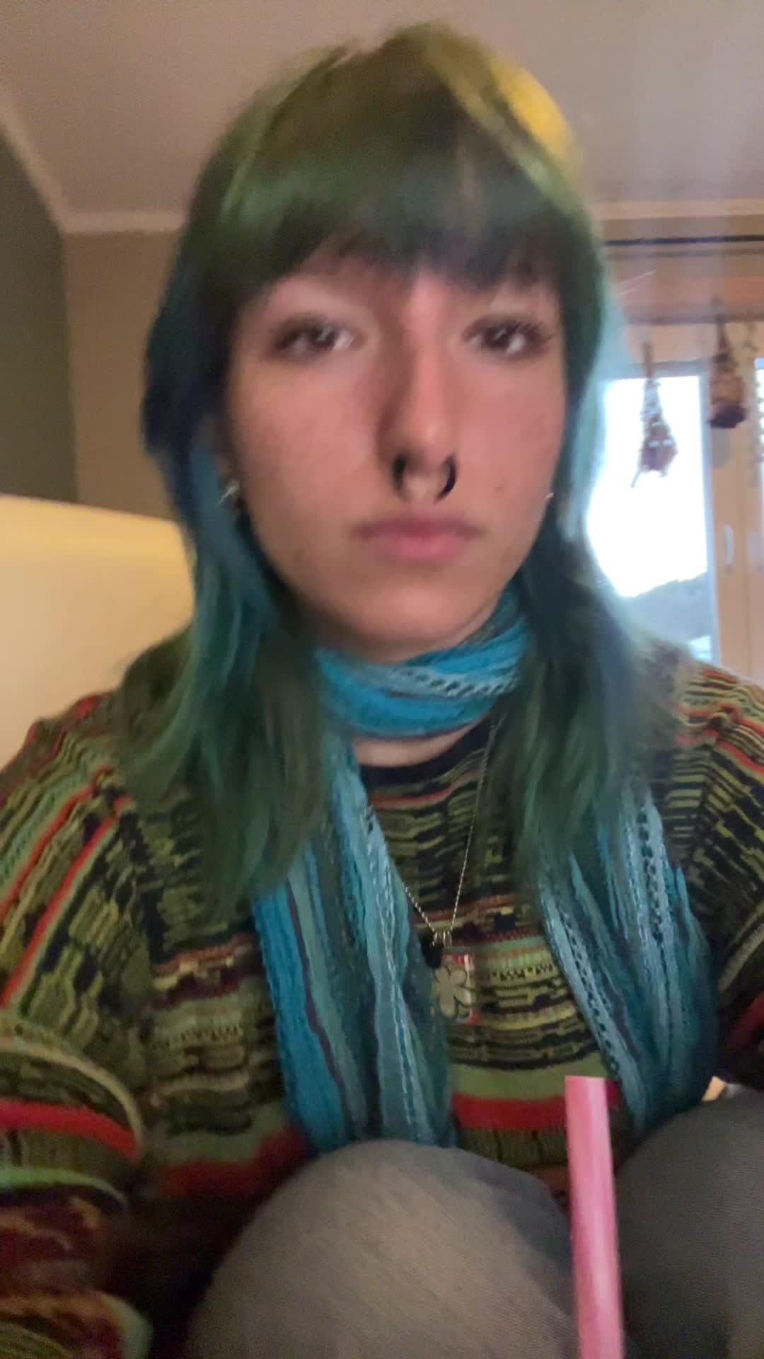 @shrumzie