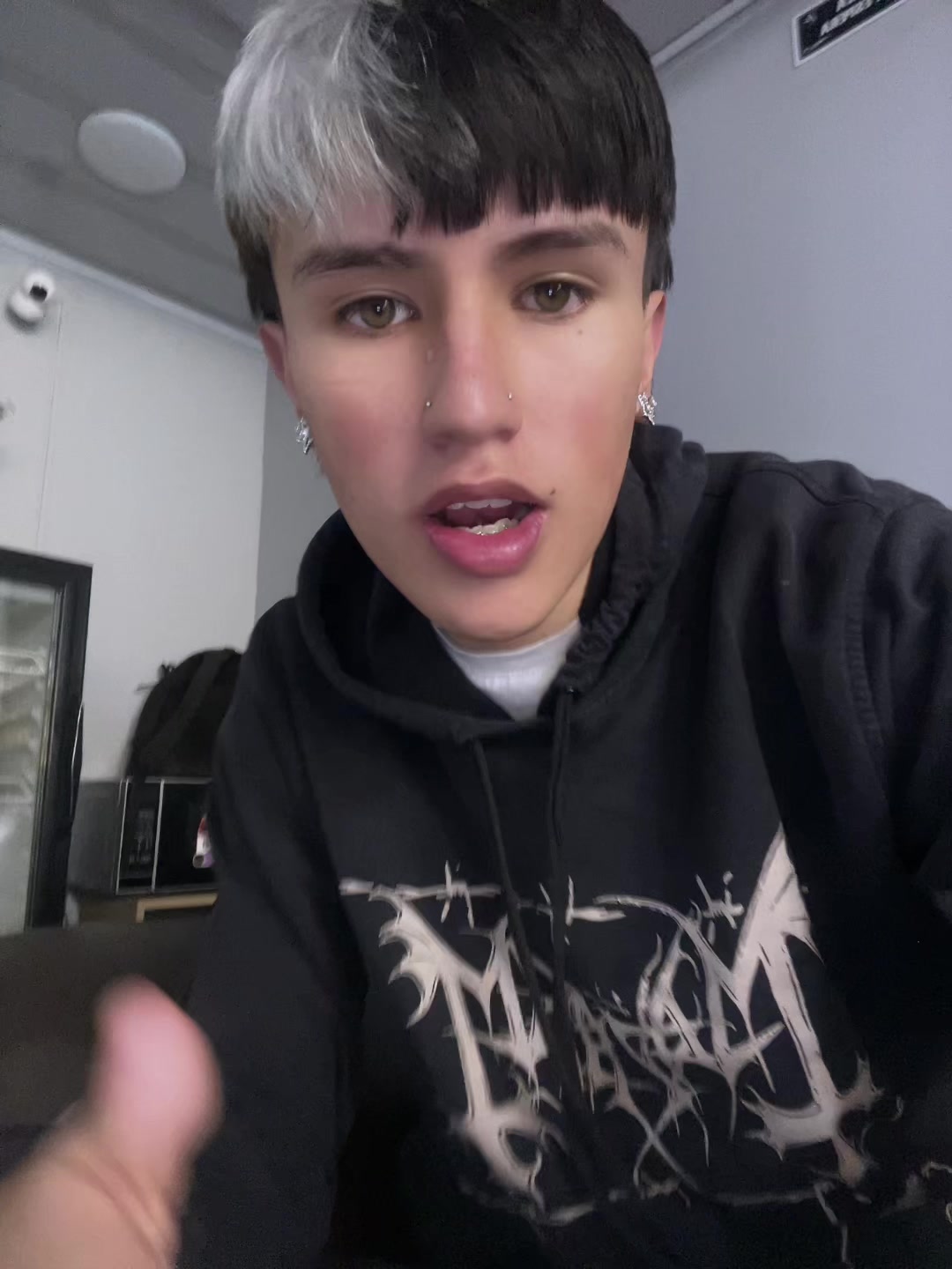 @JULIAN愛