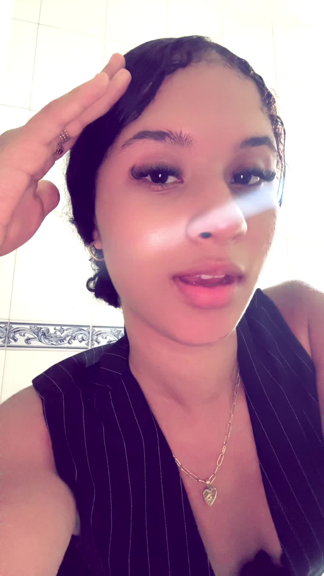 @Zurelys