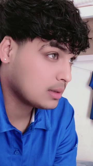 @Singh Is king🇳🇵🇲🇻