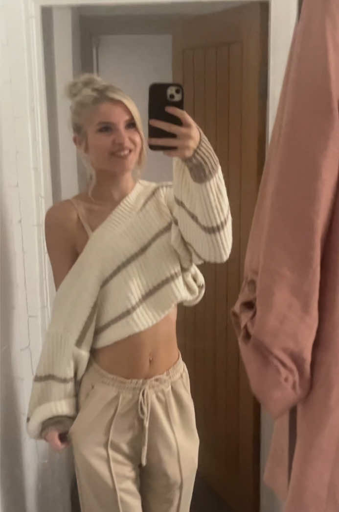 @evie 🍒