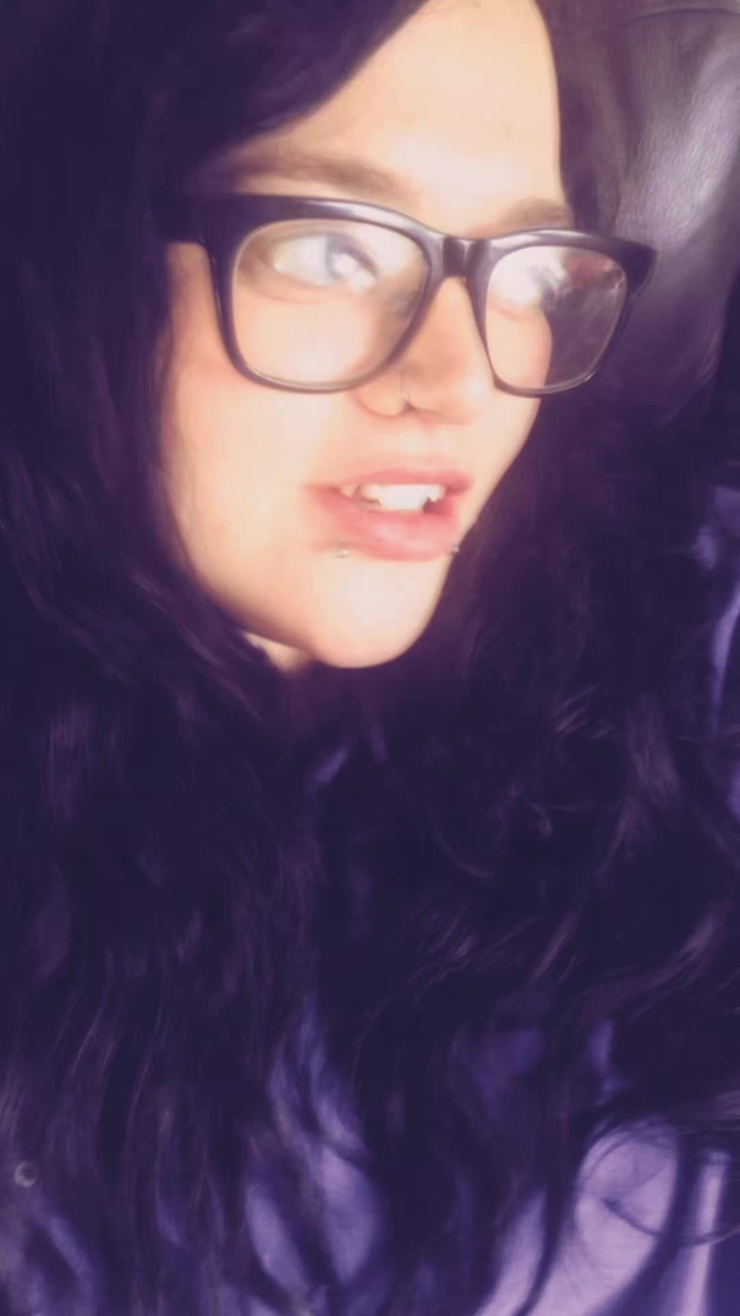 @🖤💜 Elle Lou 💜🖤