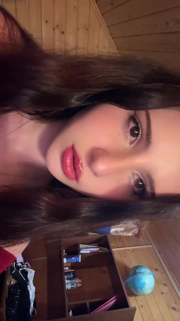 @Юлька🎀