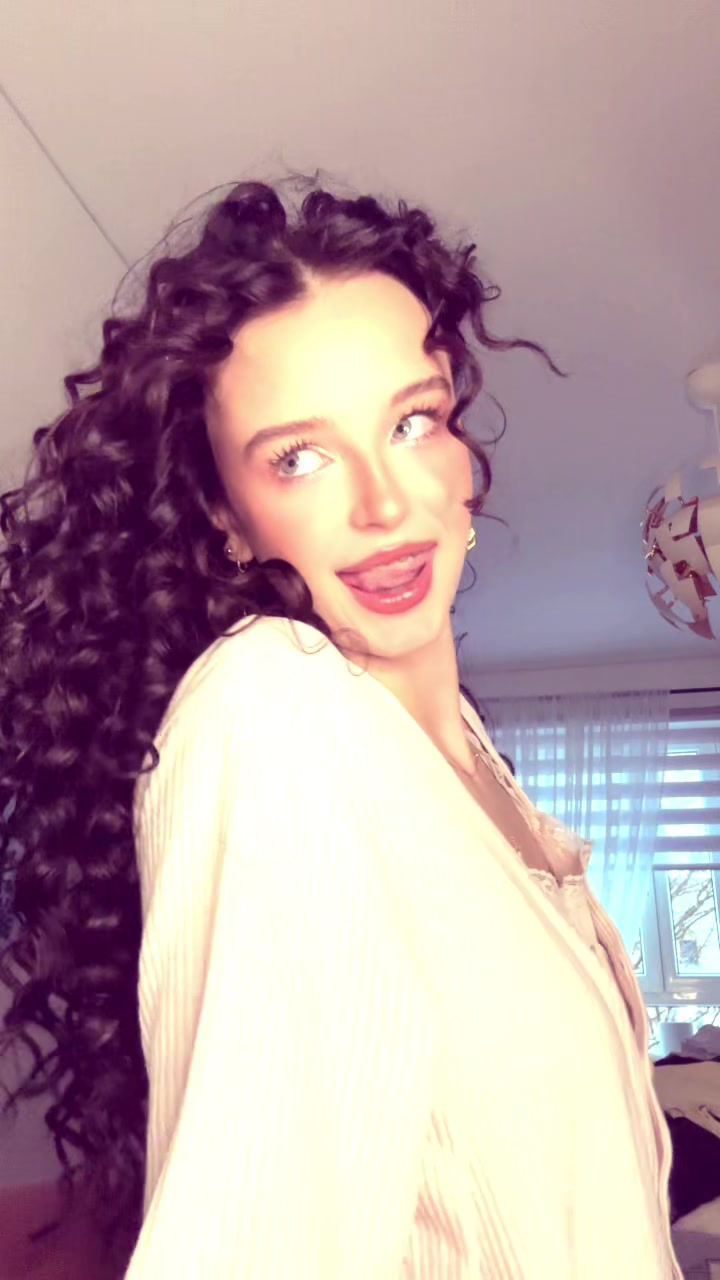 @lena⁸