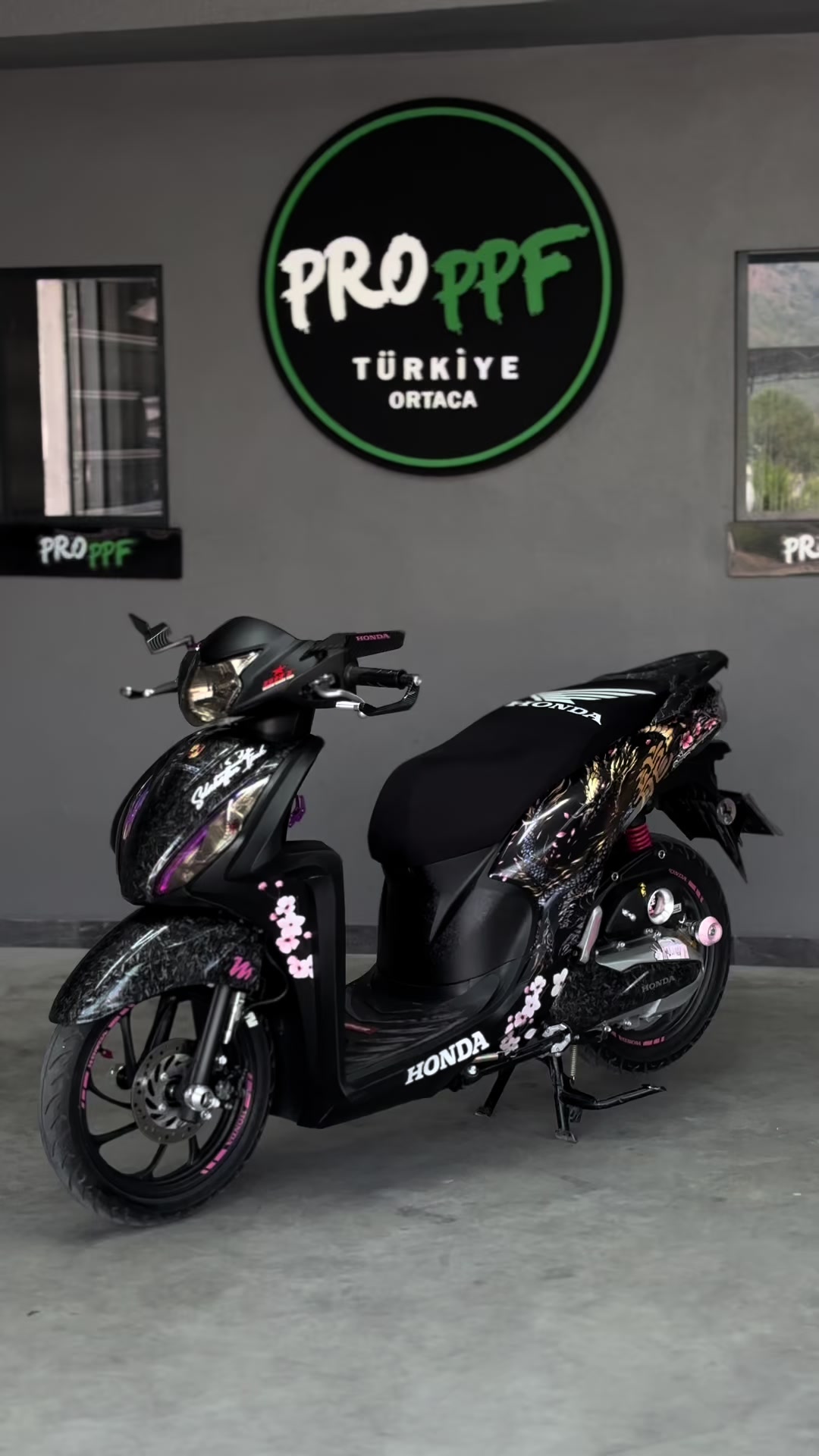 @𝐒𝐓.