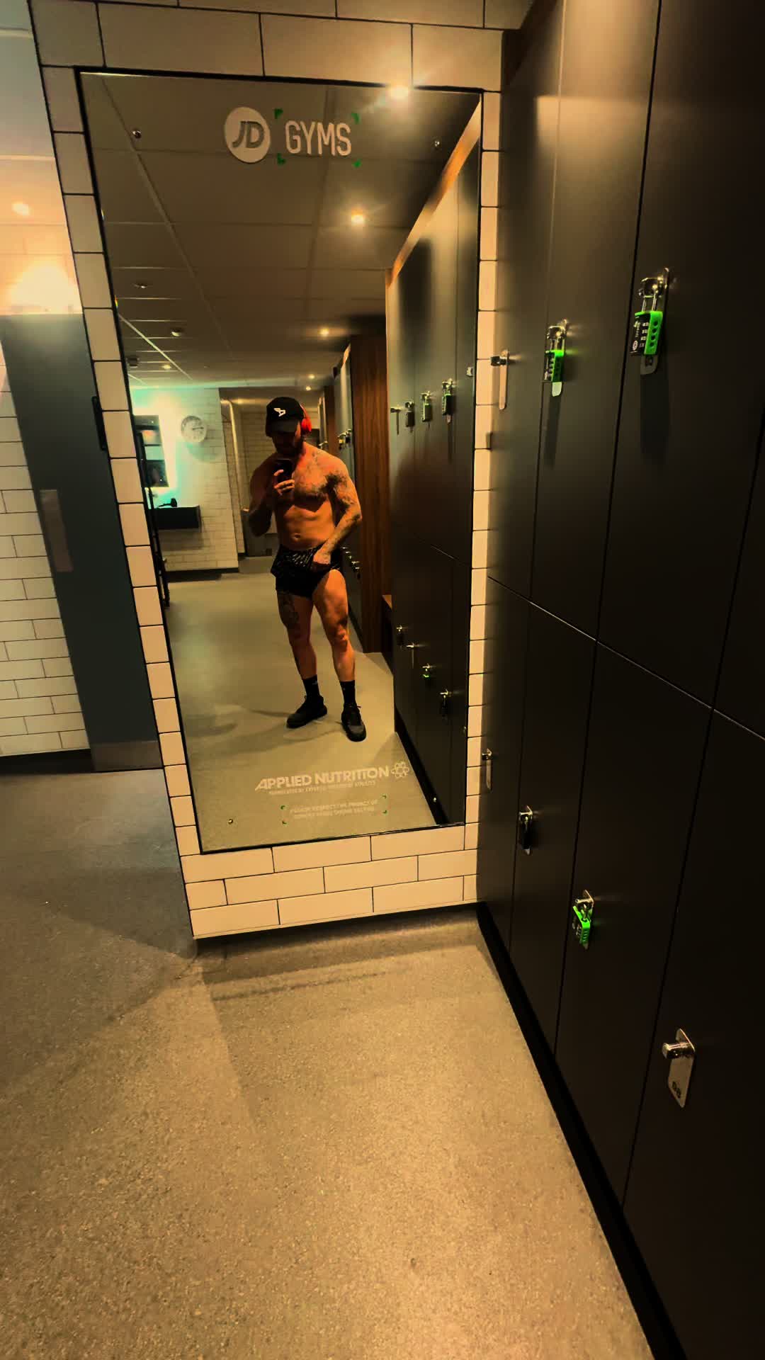 @FITNESSWITHCHRIS