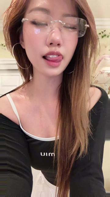 @𝓪𝓷𝓰𝓲𝓮 🐰ྀི