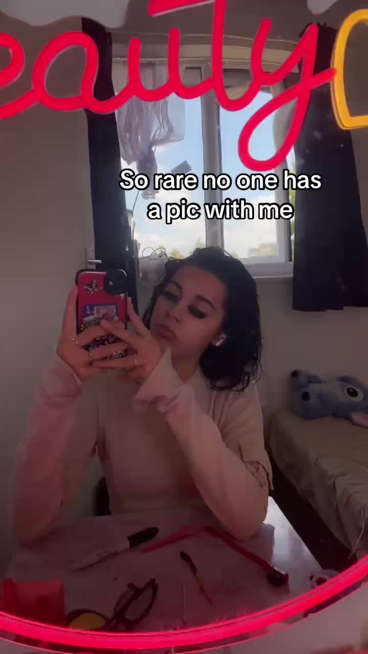 @𝐊 𝐈 𝐄 𝐑 𝐀 💕