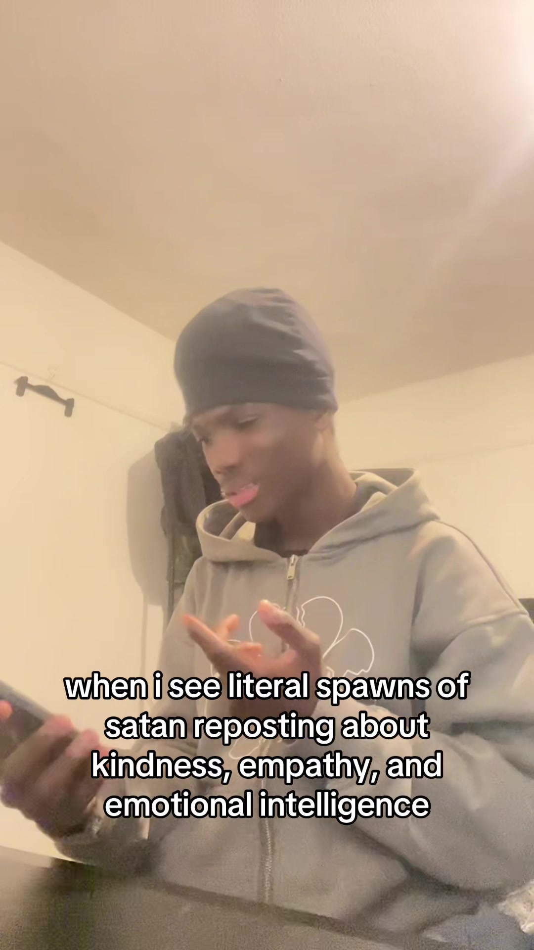 @MO