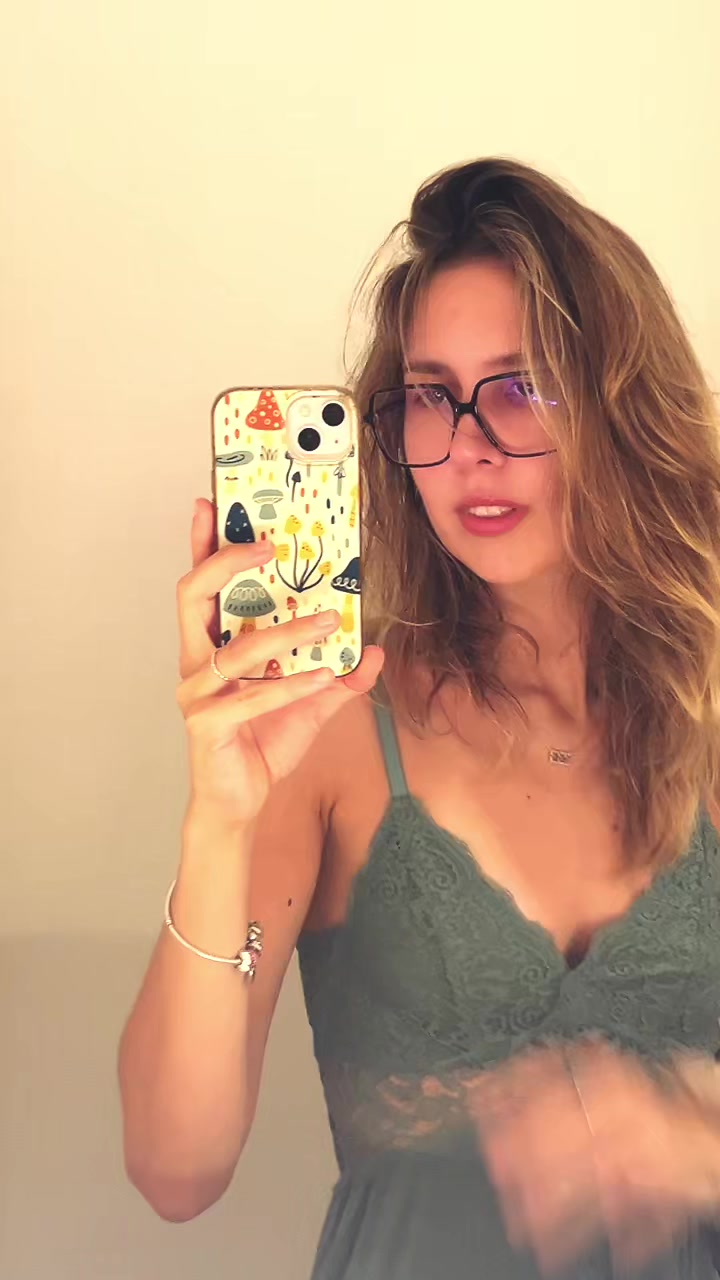 @angie.lina.130