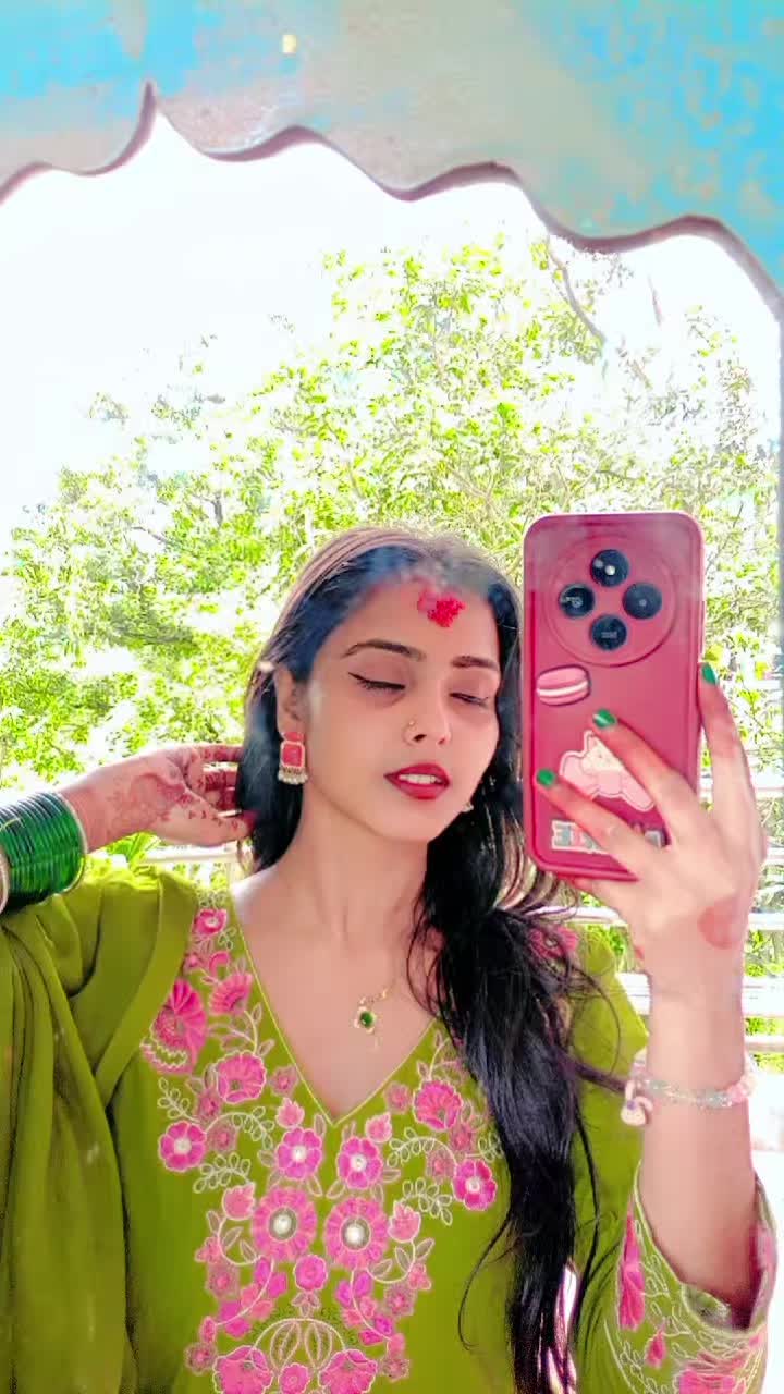 @rakhi thakur🌸🕊️