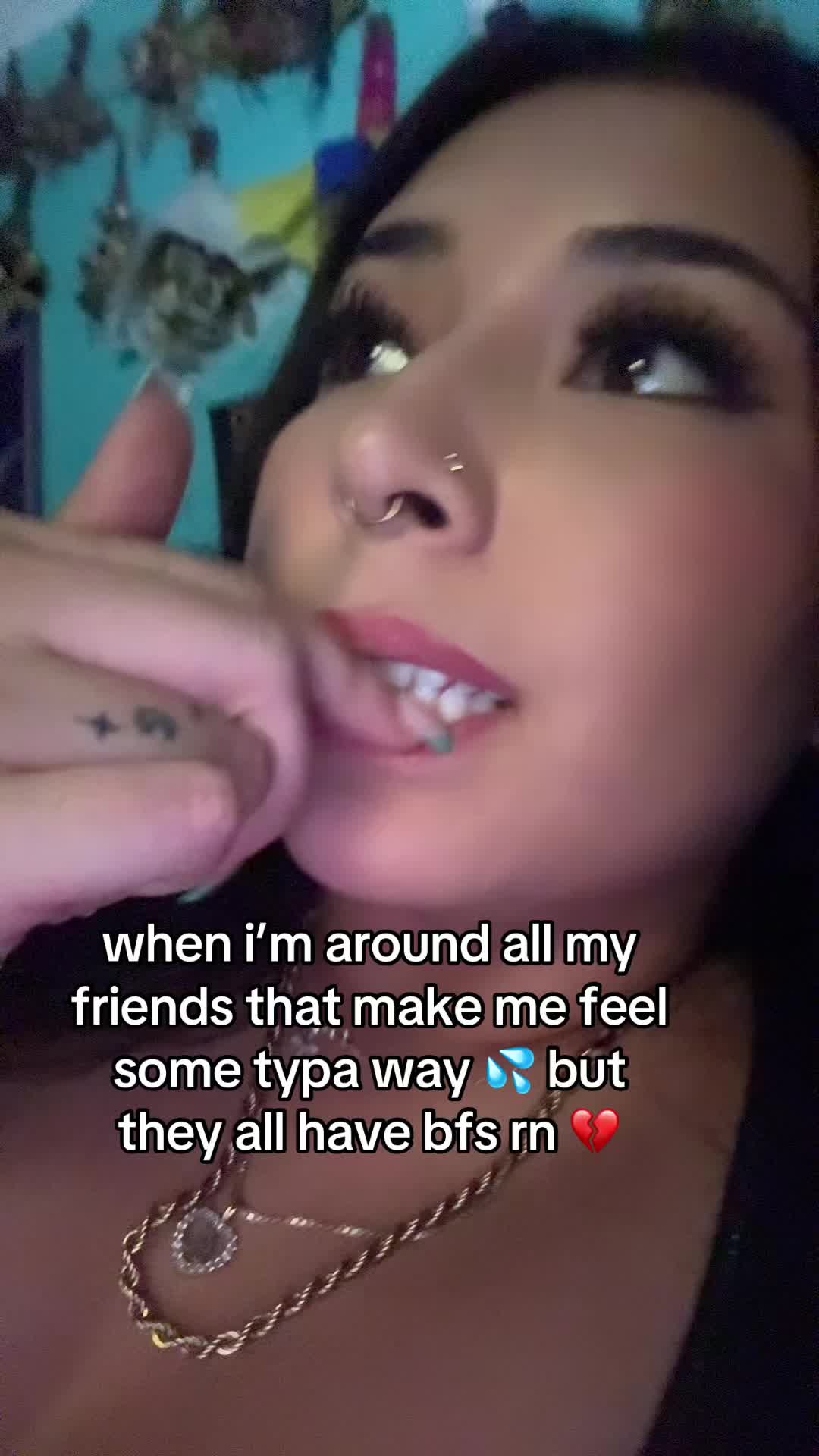 @🧟&zwj;♀️