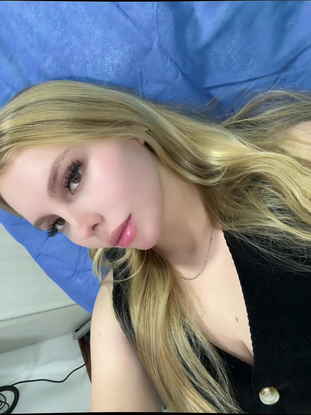 @Nella