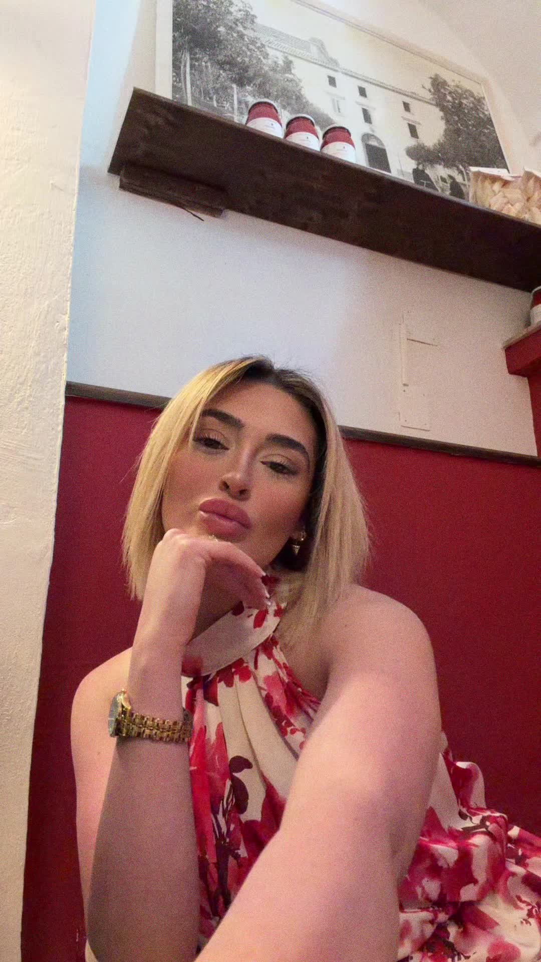 @𝑀𝑎𝑟𝑡𝑖𝑛𝑎 💖