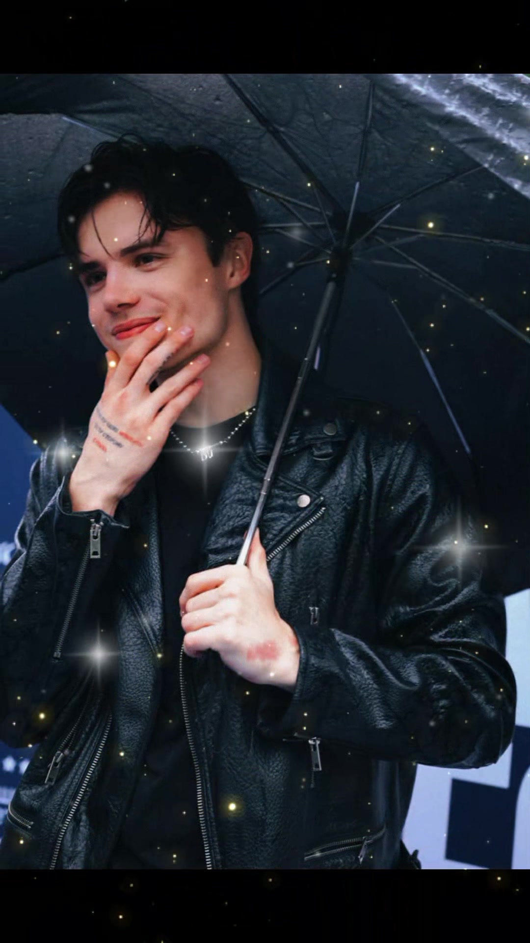 @༒︎❦︎𝔚𝔥𝔦𝔱𝔢 ℜ𝔞𝔳𝔢𝔫❦︎༒︎