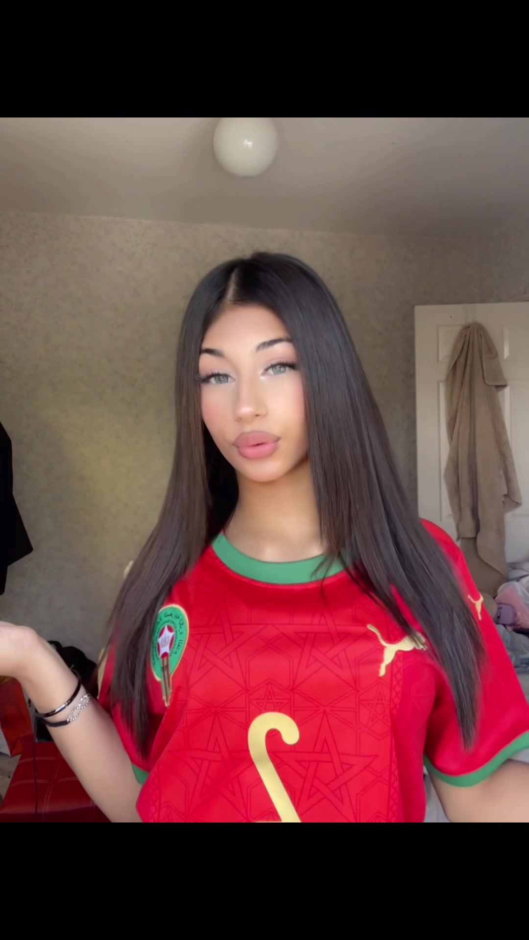 @𝐄ꨄ