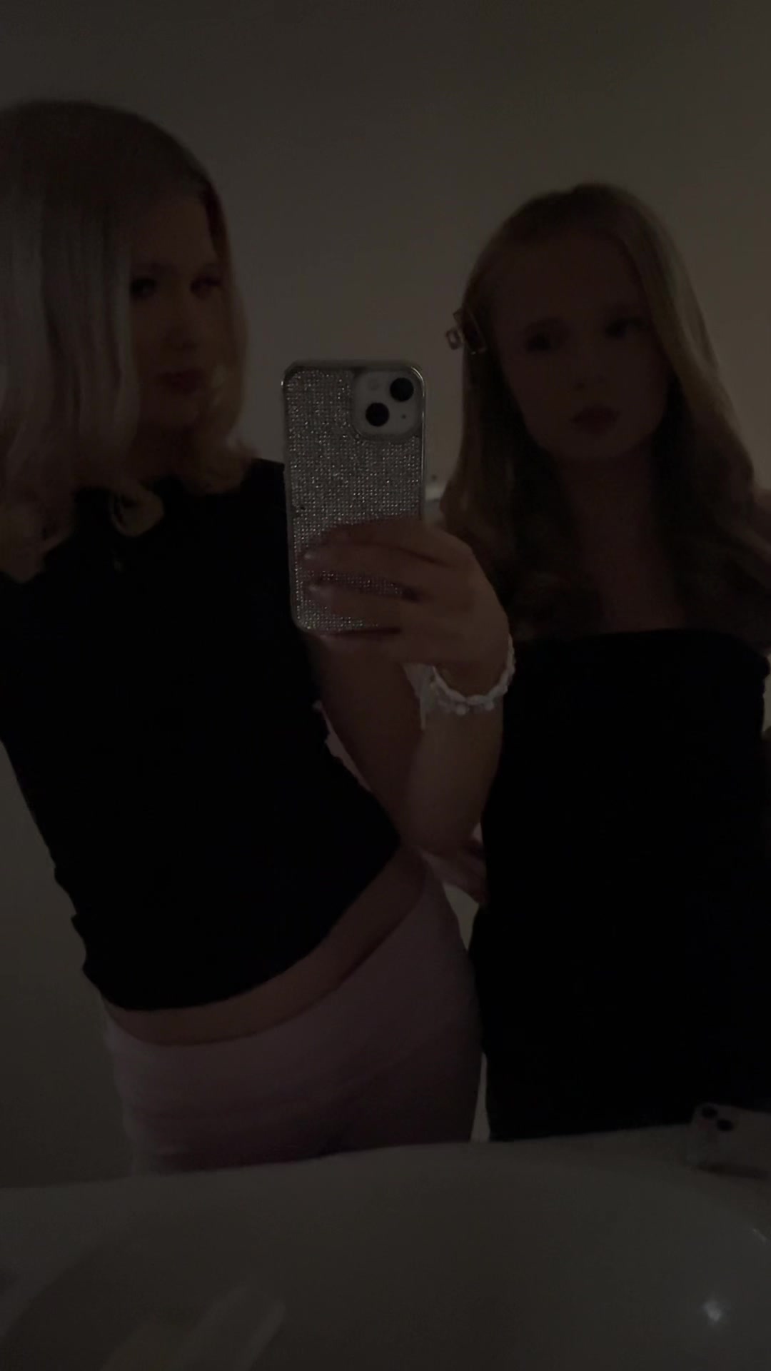 @ℰ𝓂𝒾𝓁𝒾𝒶