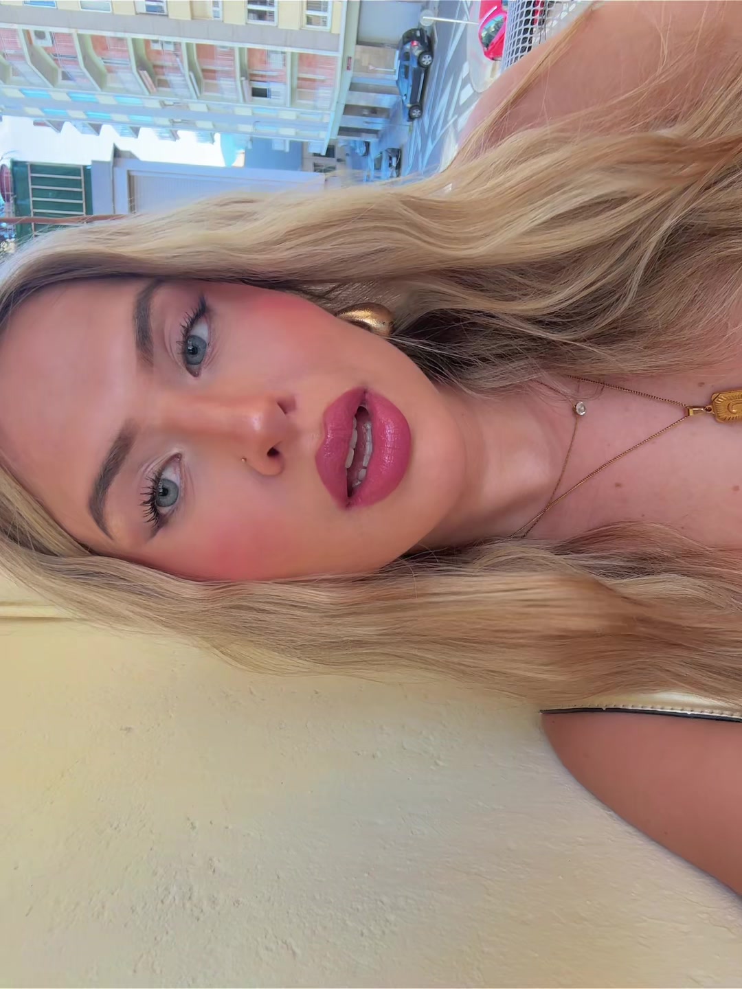 @crismoncu