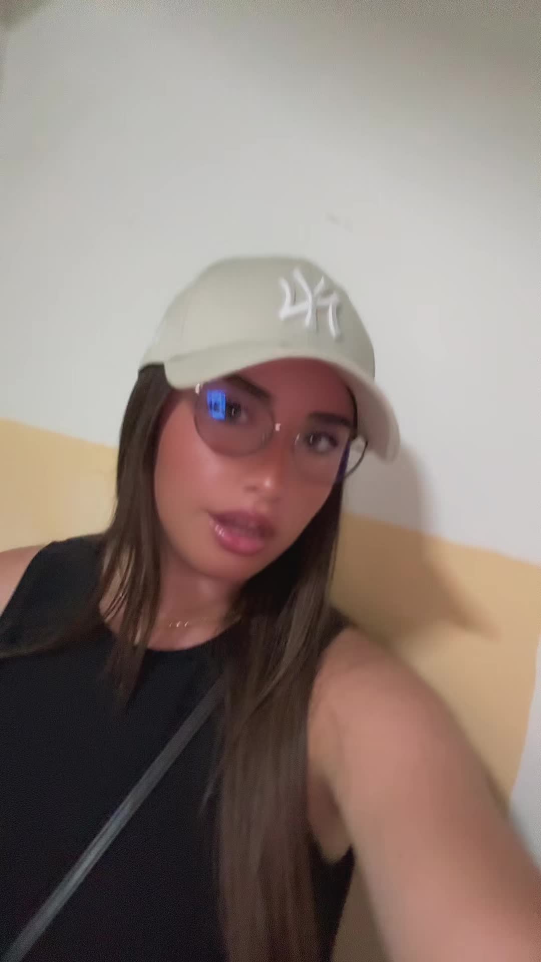 @angela