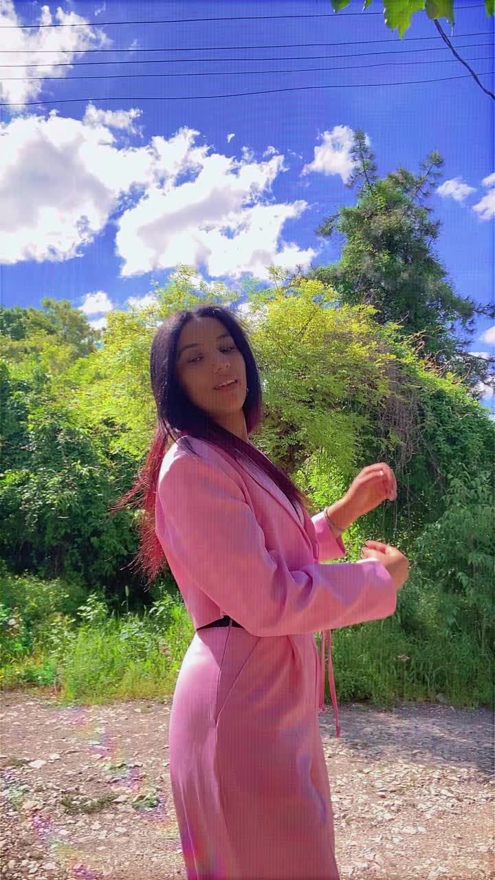 @🖤