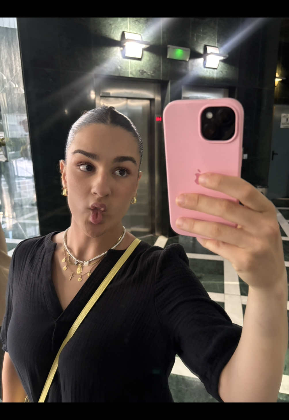 @moniiespigares