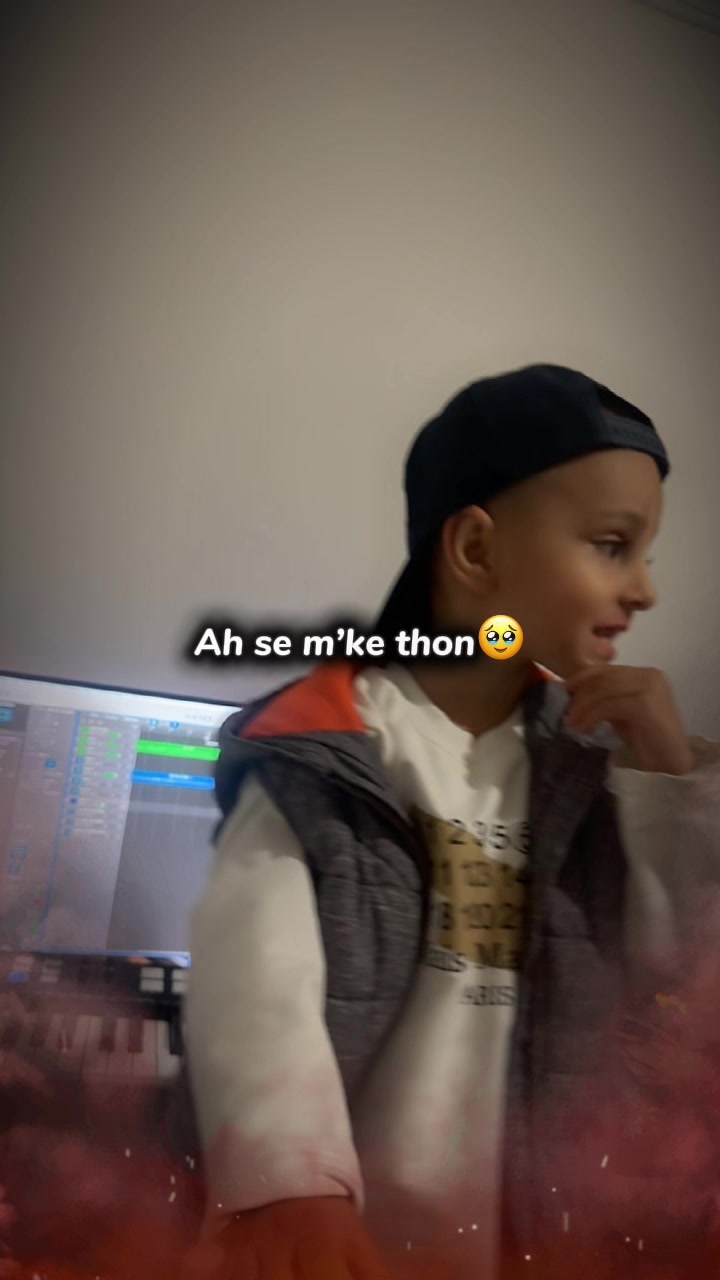 @𝗔𝗡𝗗𝗜 𝗞𝗢𝗥𝗥𝗔