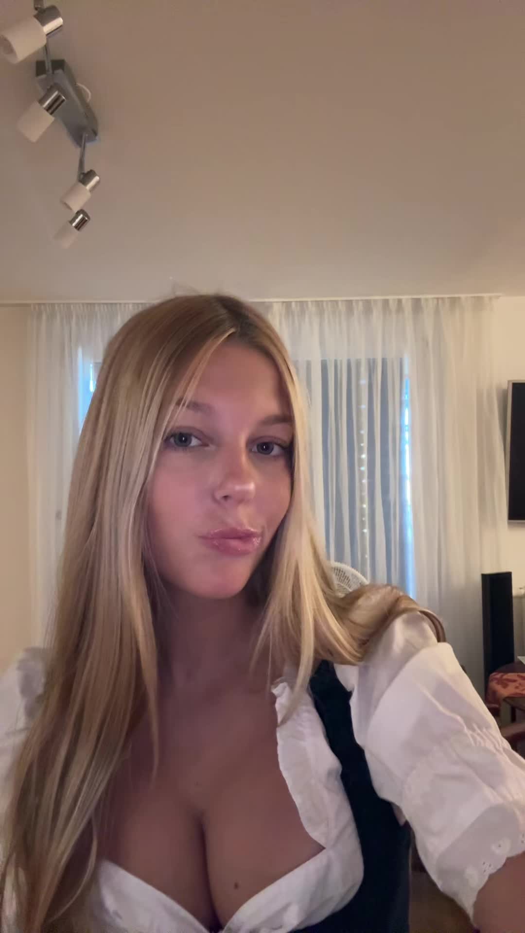 @emelieaway