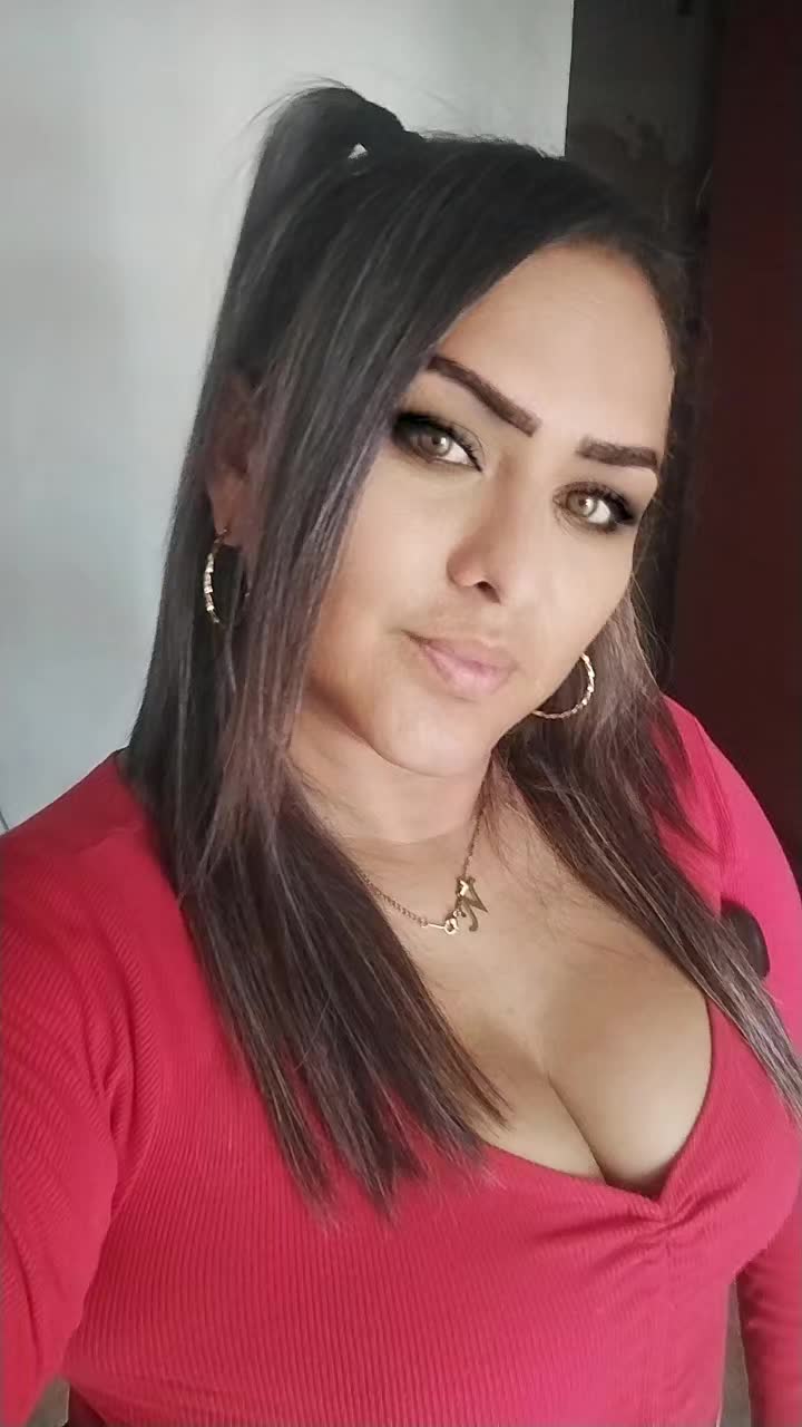 @Naiyiber🖤