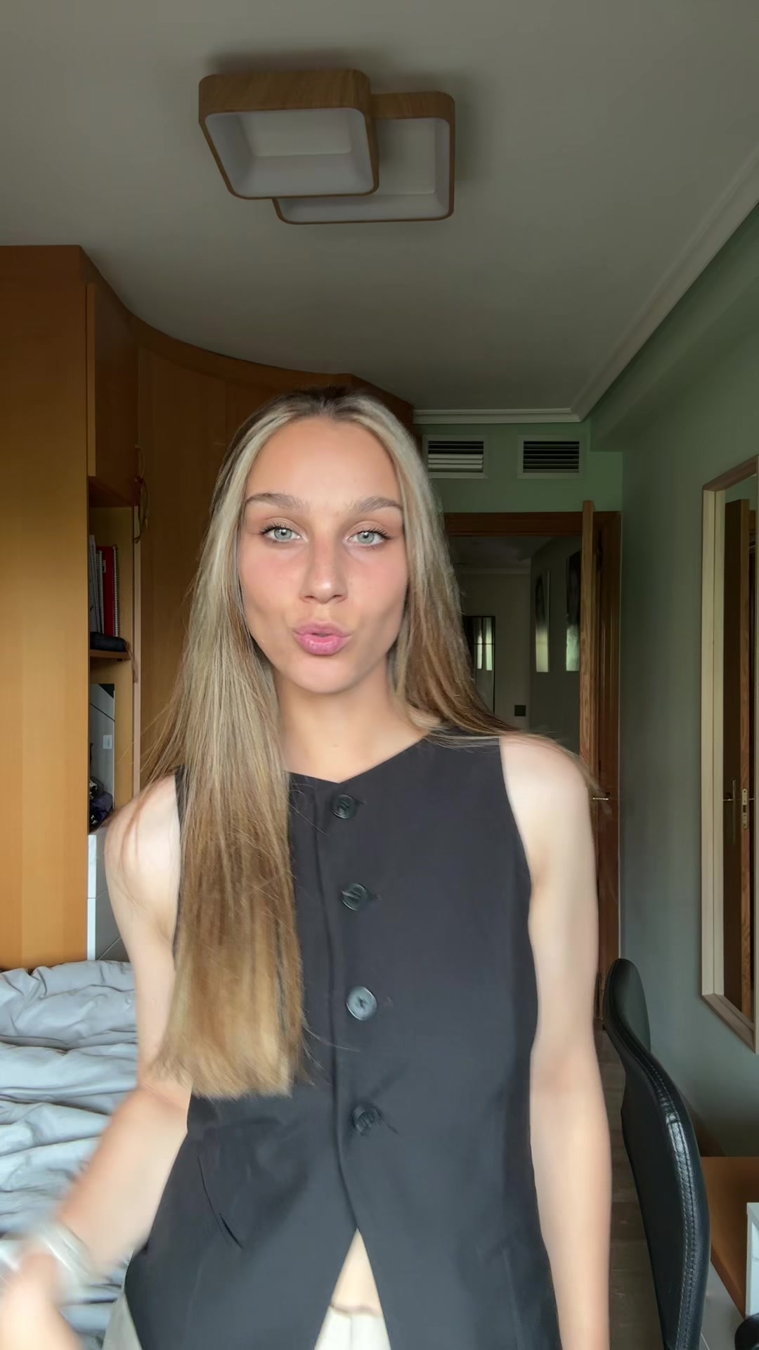 @Laurita