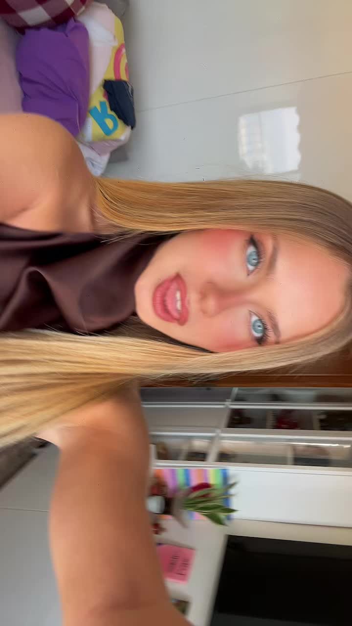 @daniela