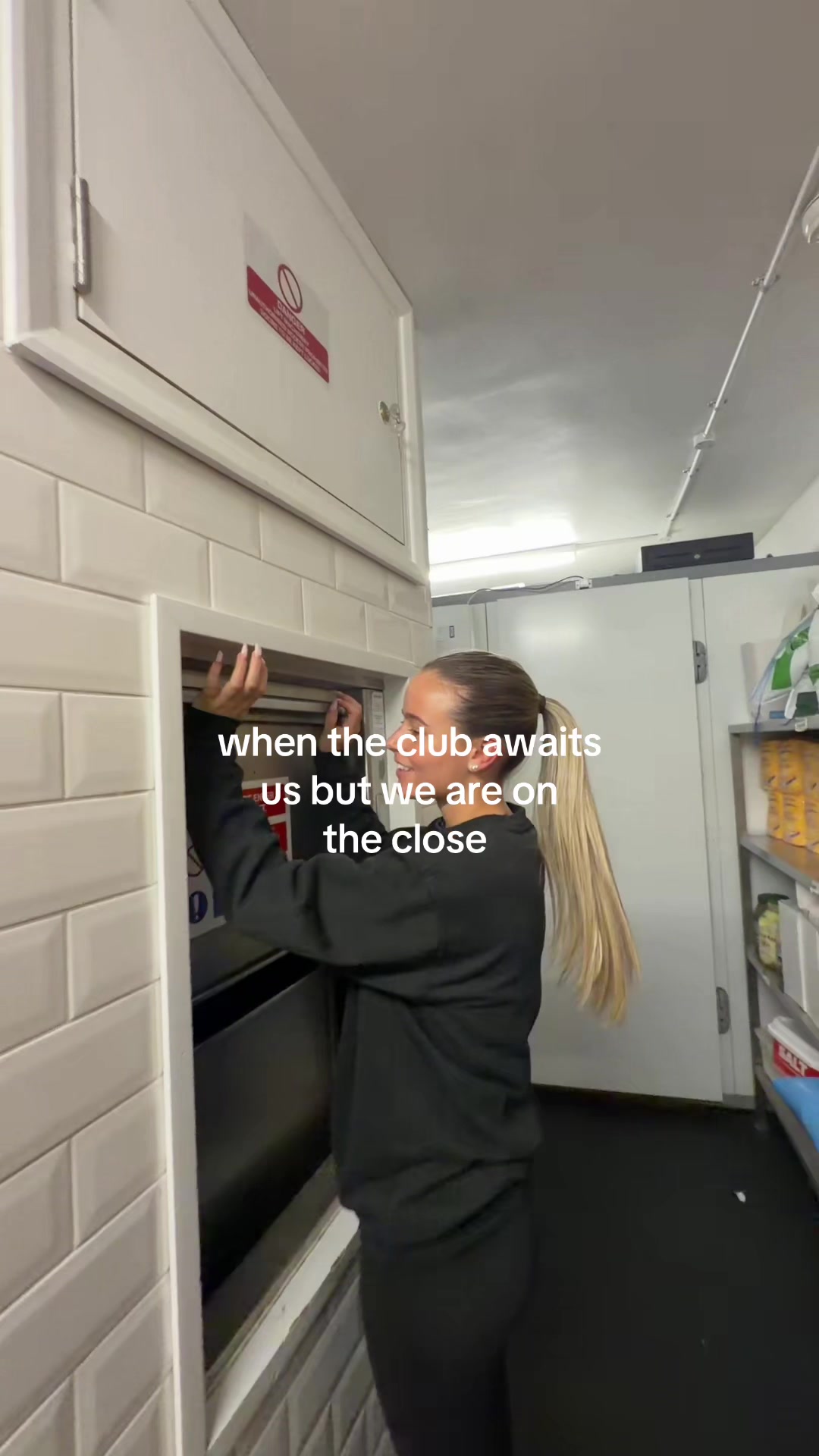 @isa ⟡.·:。✧