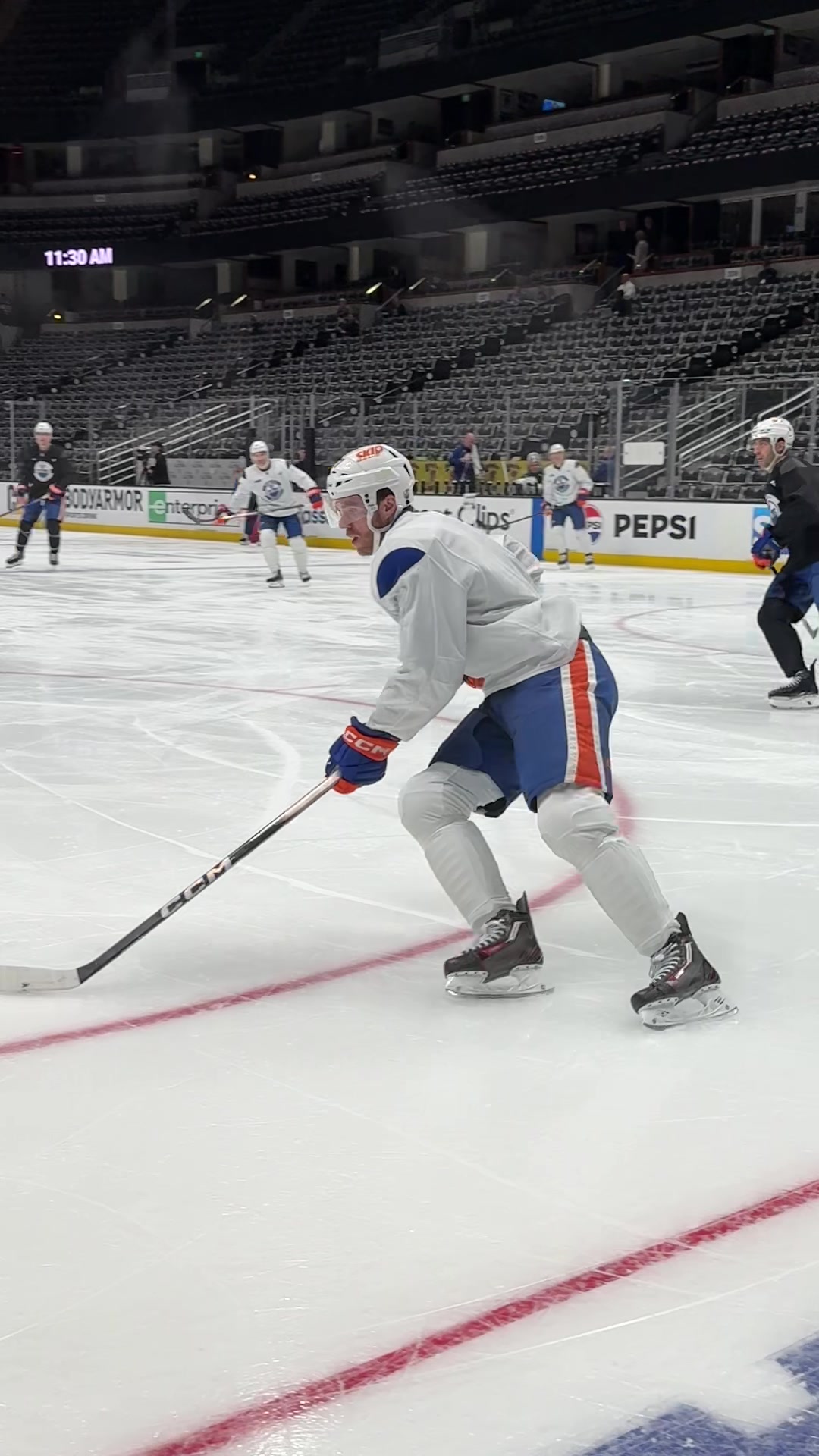 @HockeyNews