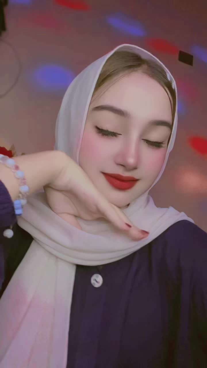 @Itz_Guriya55 live account💛✈️