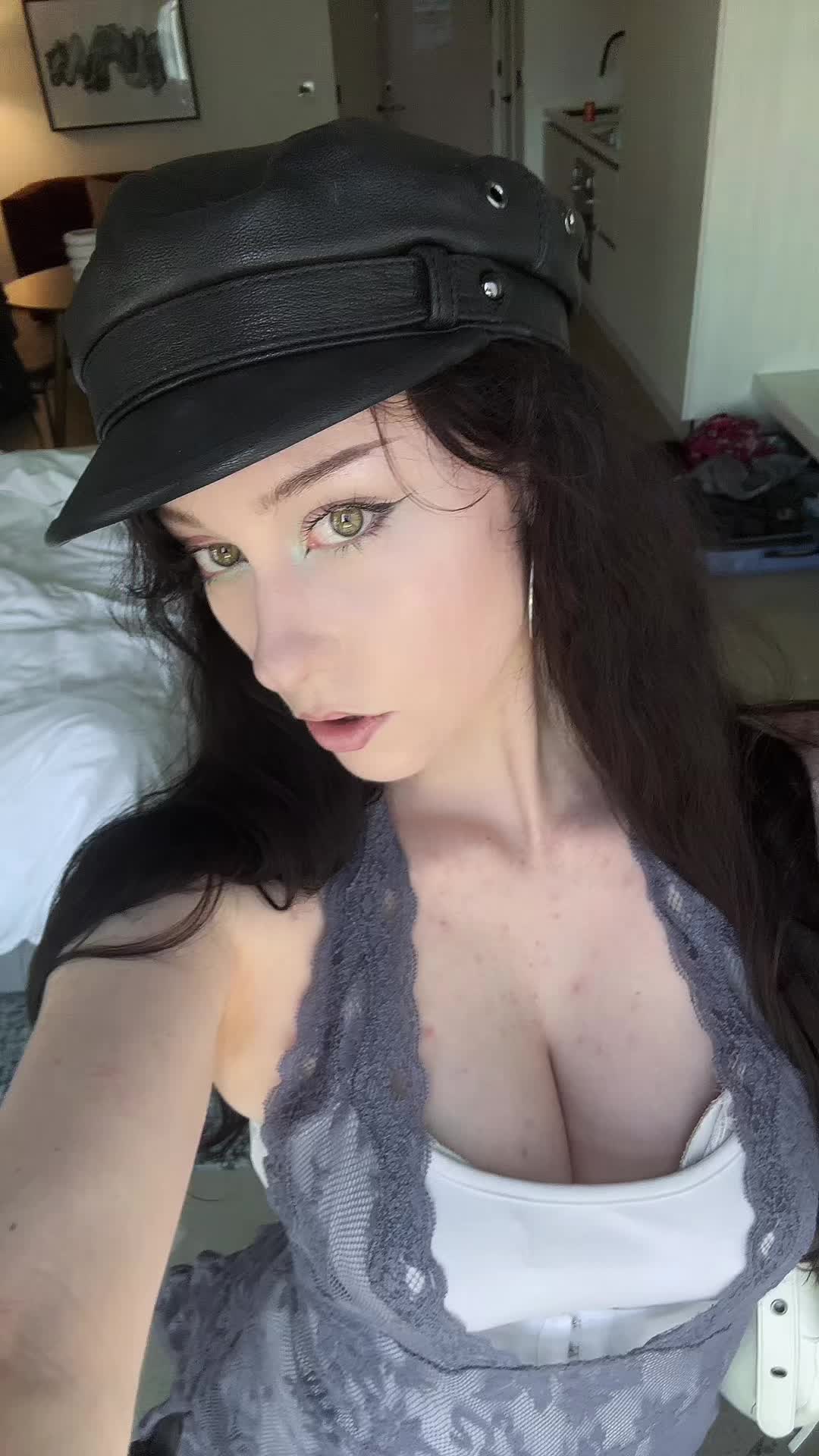 @inaboyboyworld