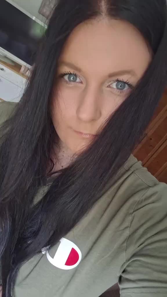 @◦&bull;❤♡ㄥ乇卂♡❤&bull;◦