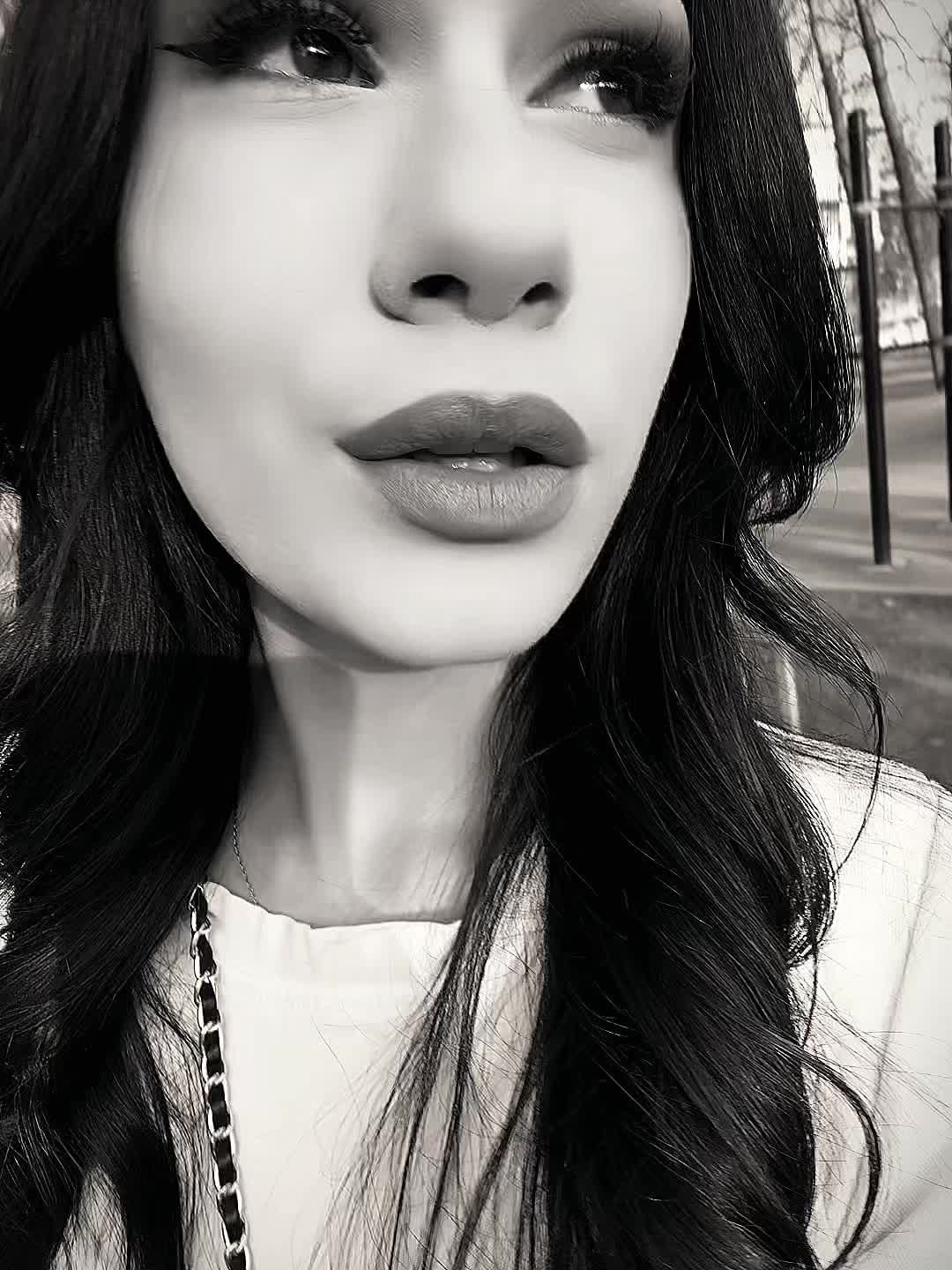 @𝑭𝒐𝒕𝒊𝒚𝒂𝒅𝒊🌗