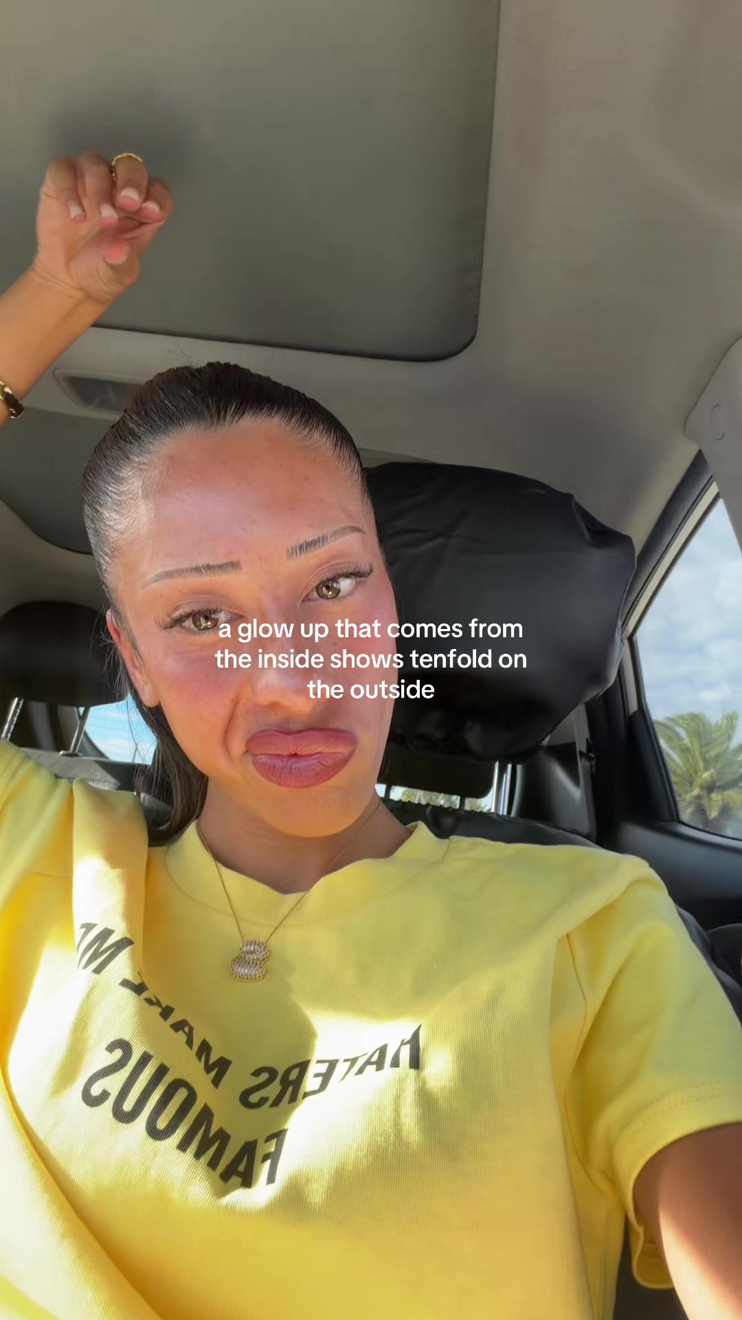 @THE4AMGIRL<3