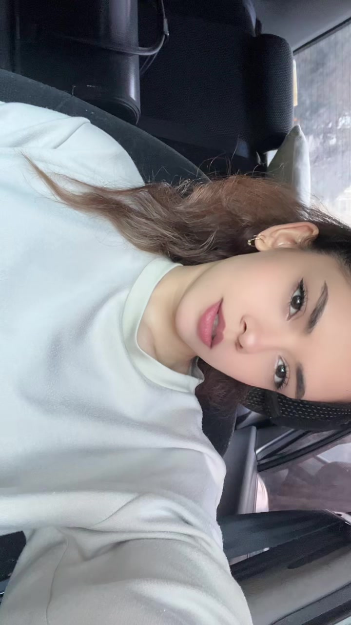 @parya🧚🏻♀️