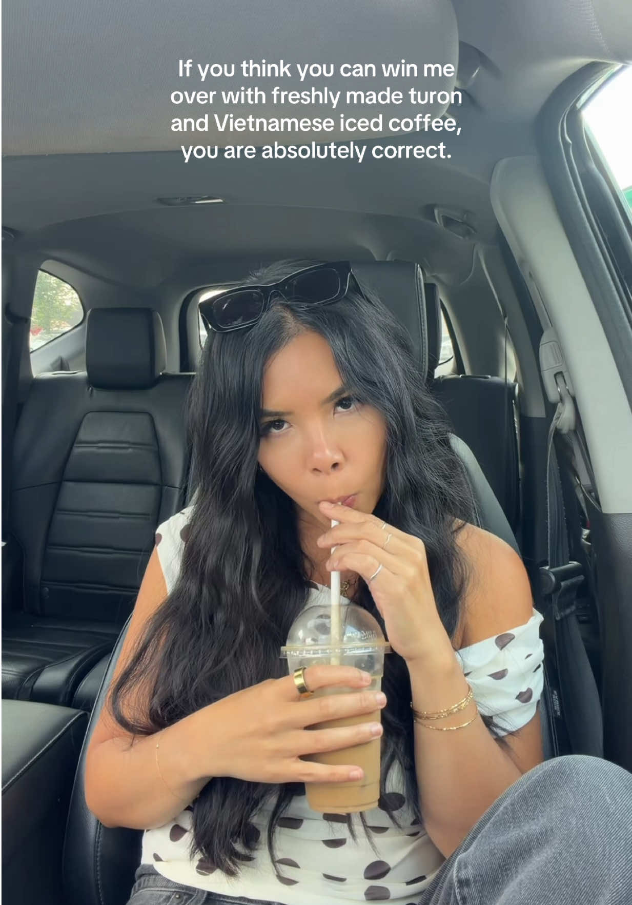 @Ana ~ YEG Content Creator