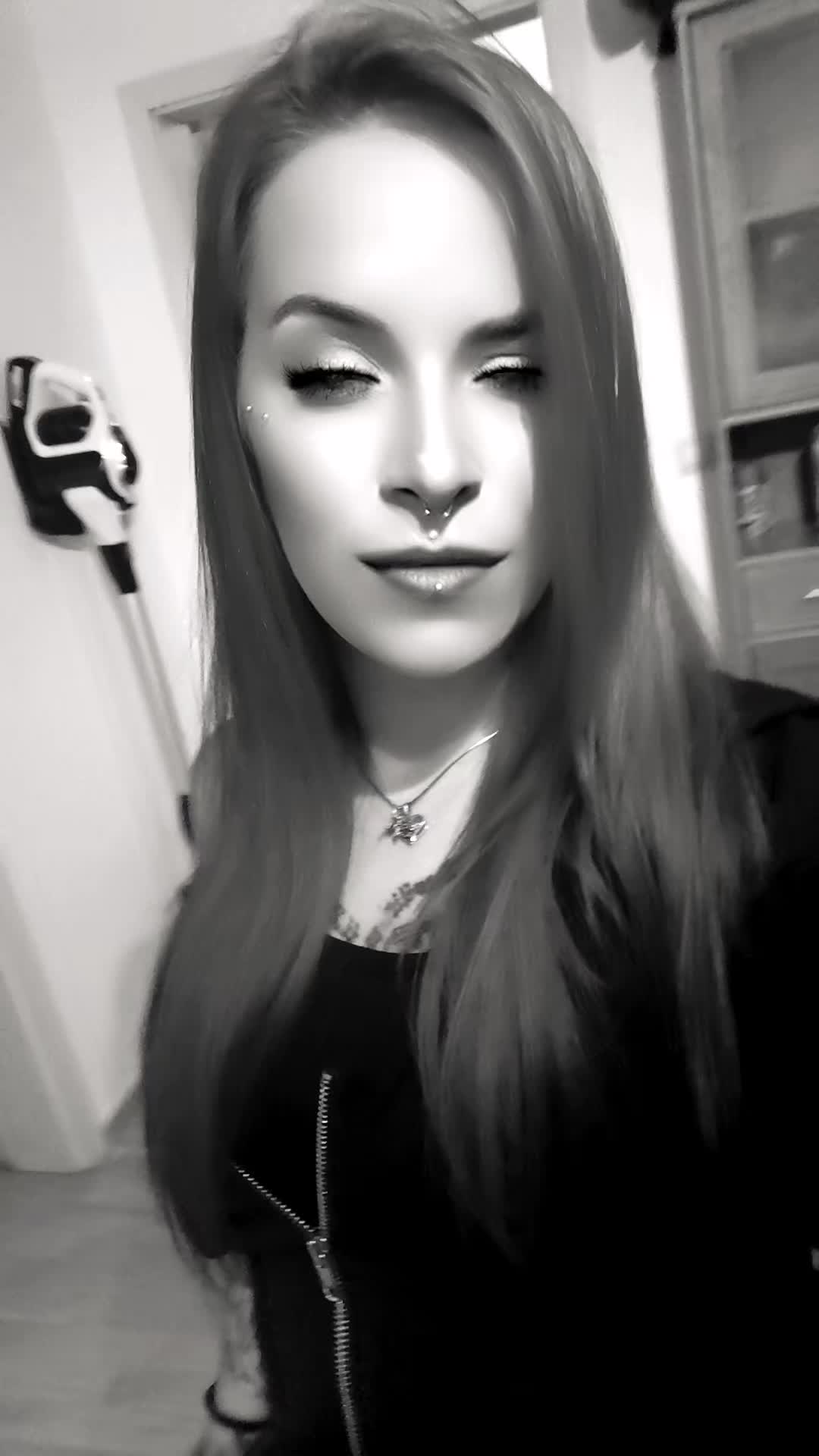 @😈🖤 Teufelchen🖤😈